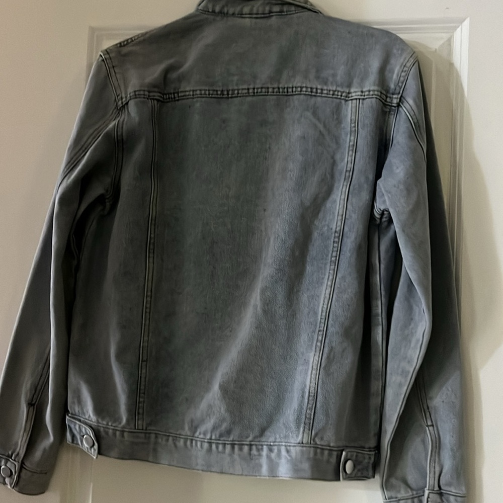 Jean Jacket w/pockets! - Picture 5 of 5